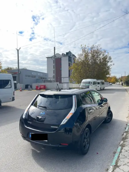 Nissan Leaf 2012 г. 200000 км