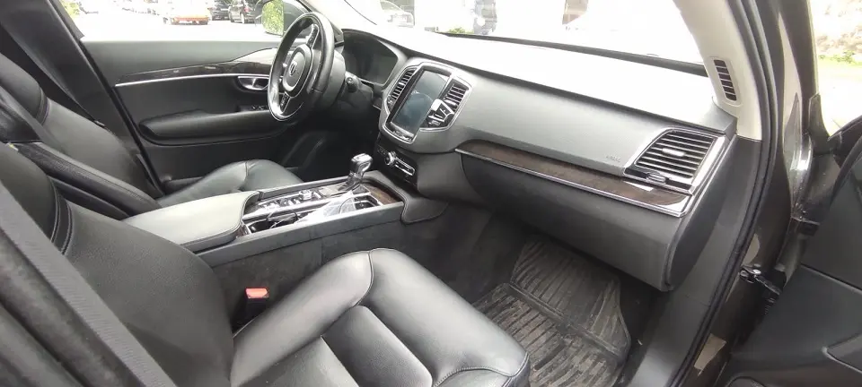 Volvo XC90 2018 г. 92000 км