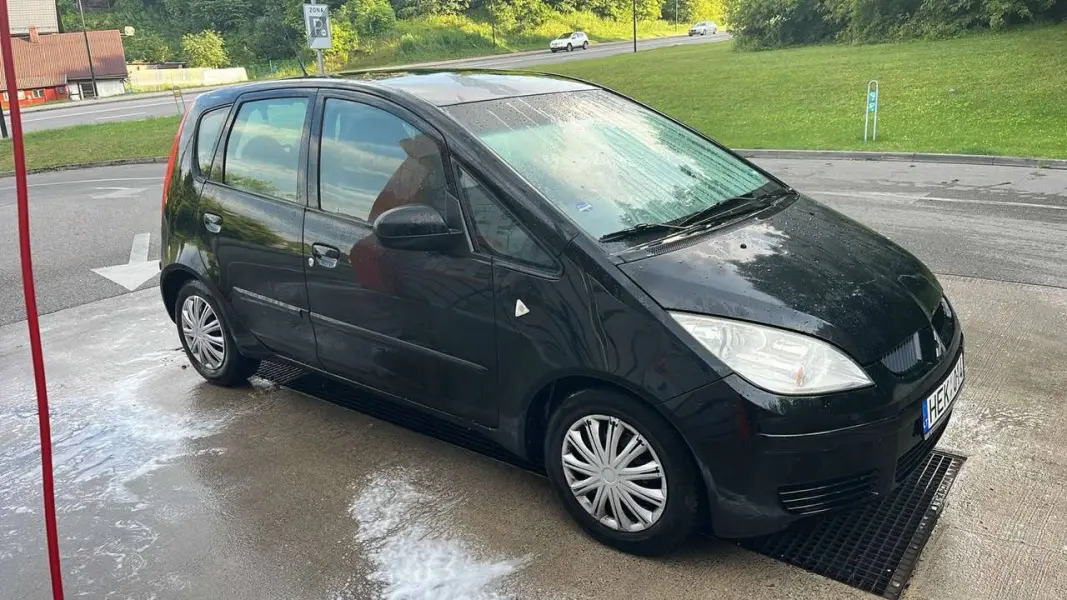 Mitsubishi Colt 2005 г. 159542 км