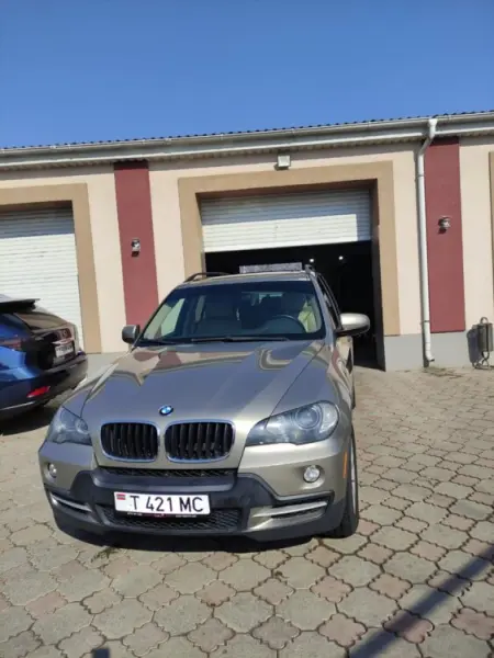 BMW X5 2007 г. 300000 км