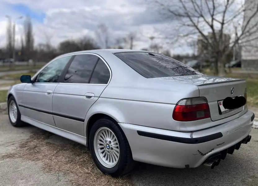 BMW 5 Series 2001 г. 231000 км