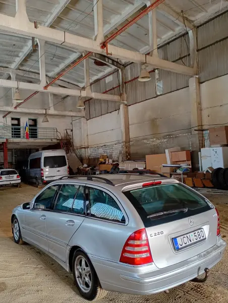 Mercedes-Benz C-Class 2003 г. 499998 км