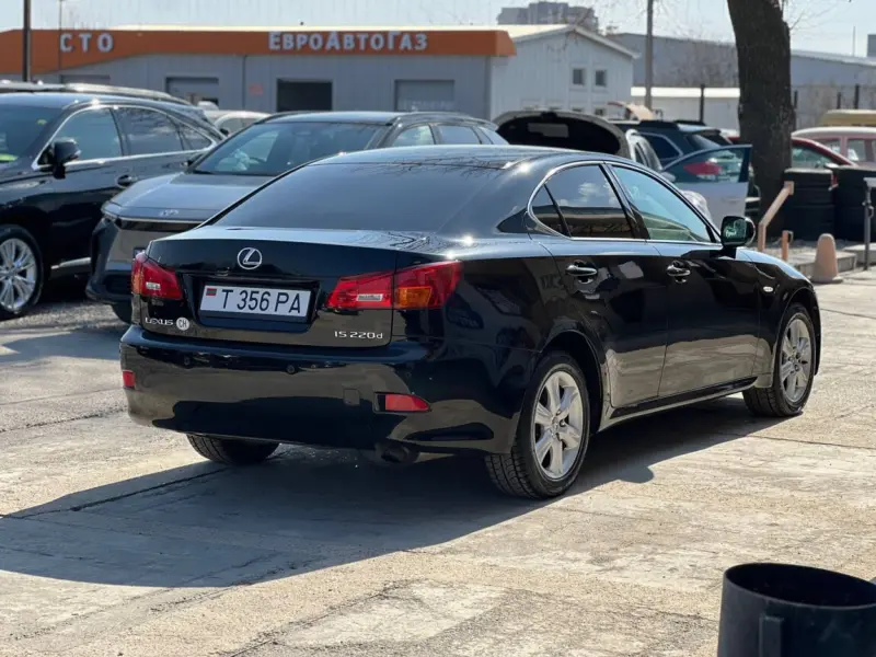 Lexus IS 2008 г. 216000 км