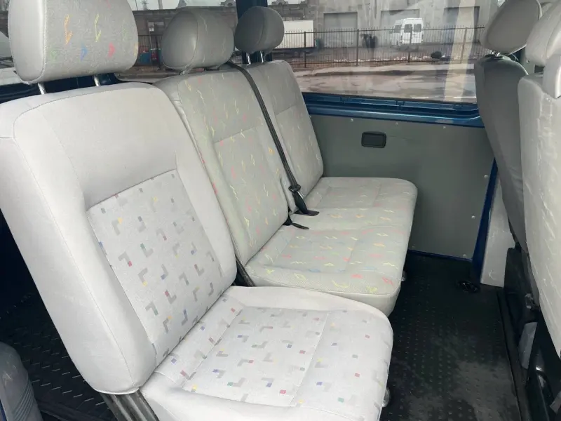 Volkswagen Transporter 2006 г. 360 км