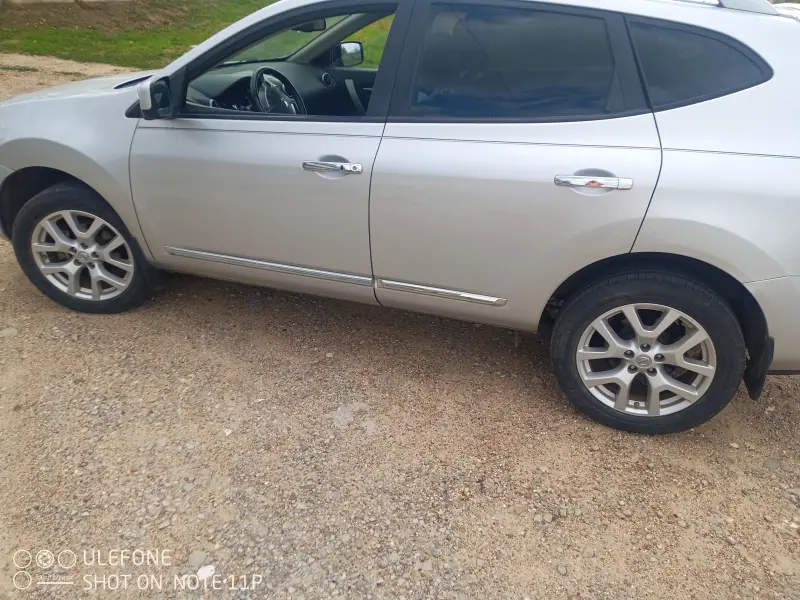 Nissan Rogue 2013 г. 120000 км