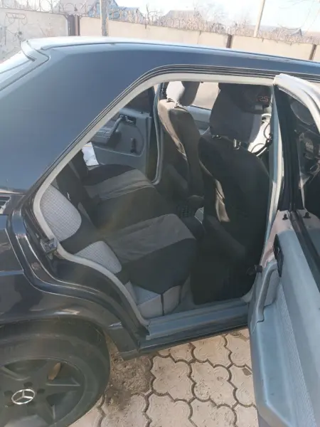 Mercedes-Benz E-Class 1996 г. 230 км