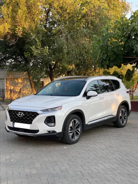 Hyundai Santa Fe 2019 г. 45000 км