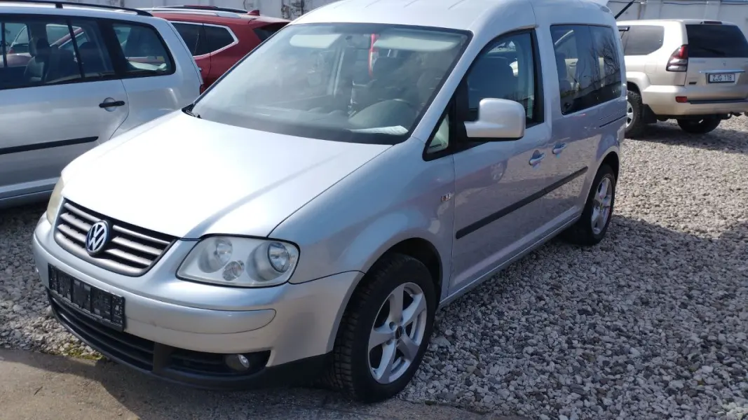 Volkswagen Caddy 2008 г. 214000 км