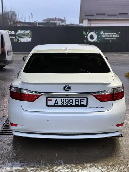 Lexus ES 2013 г. 228000 км
