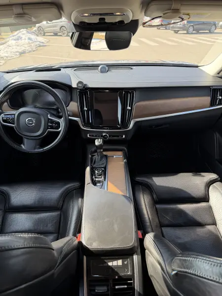 Volvo S90 2017 г. 127000 км