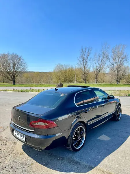 Skoda Superb 2012 г. 215000 км