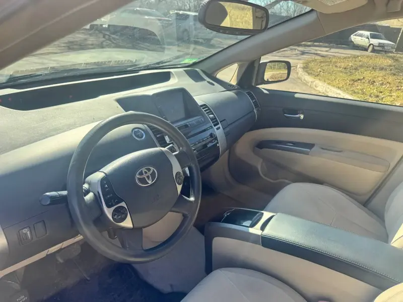 Toyota Prius 2005 г. 197 км