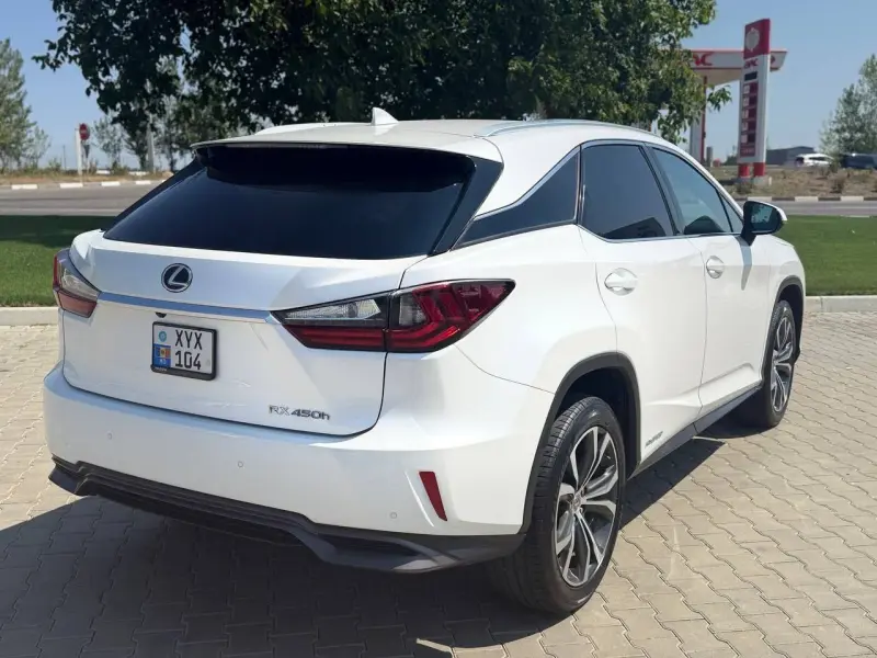 Lexus RX 2016 г. 141000 км