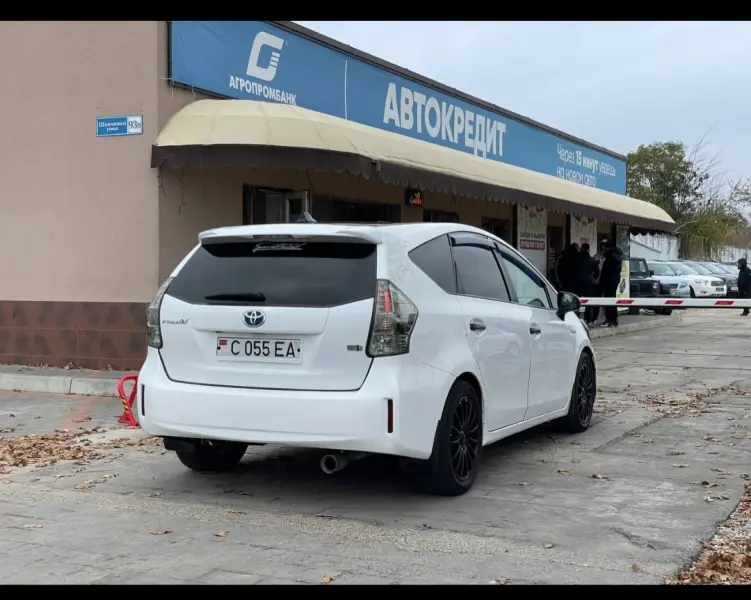 Toyota Prius 2012 г. 258000 км