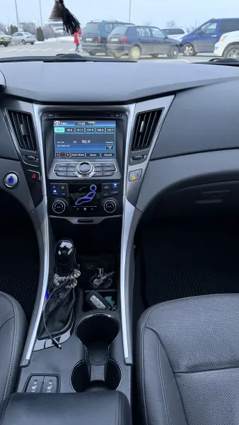 Hyundai Sonata 2013 г. 199000 км