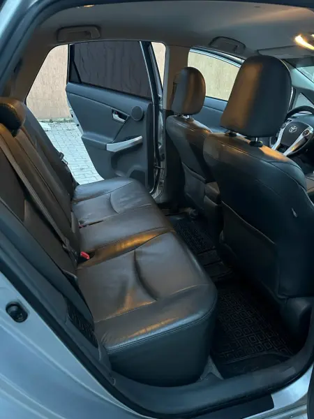 Toyota Prius 2011 г. 242000 км