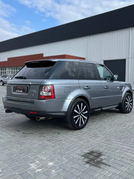 Land Rover Range Rover Sport 2011 г. 187000 км