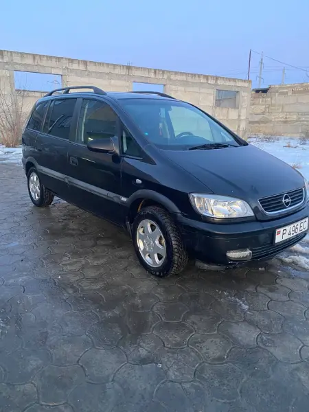 Opel Zafira 2003 г. 230 км