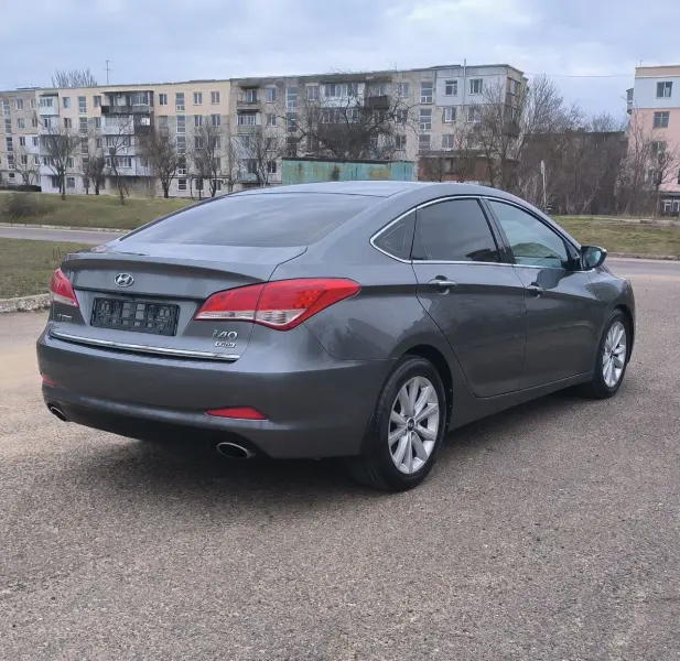 Hyundai Sonata 2013 г. 159000 км