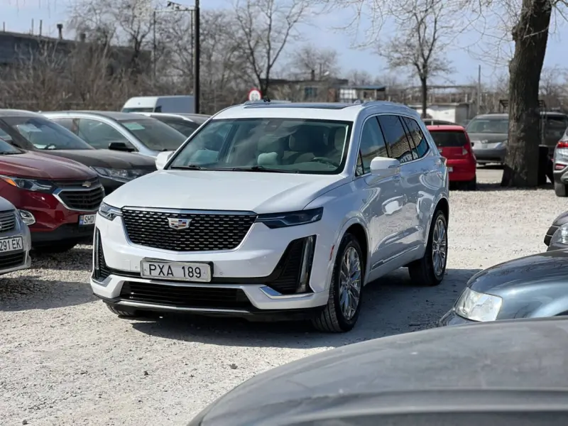 Cadillac SRX 2020 г. 61000 км