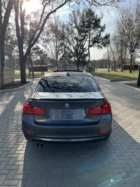 BMW 3 Series 2015 г. 162000 км