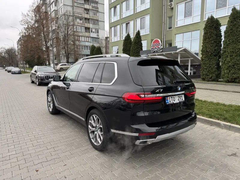 BMW X7 2020 г. 110000 км