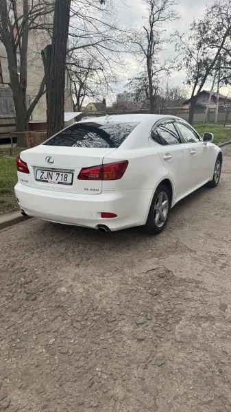 Lexus IS 2008 г. 150000 км