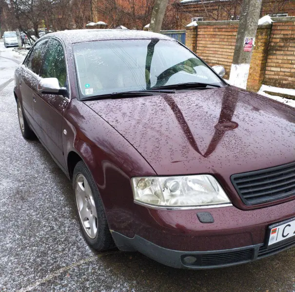 Audi A6 2001 г. 250 км