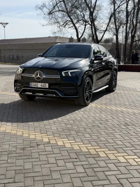 Mercedes-Benz GLE-Class 2023 г. 33000 км