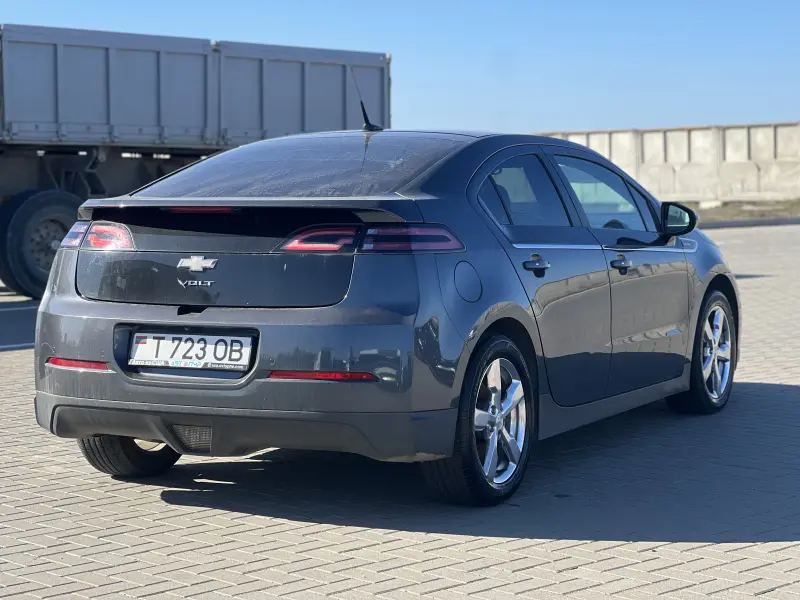 Chevrolet Volt 2012 г. 200000 км