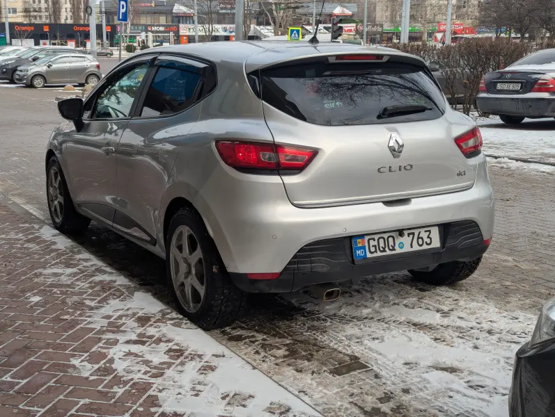 Renault Clio 2014 г. 220000 км