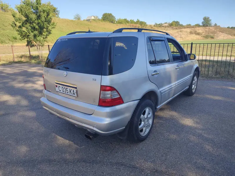 Mercedes-Benz ML-Class 2002 г. 124000 км