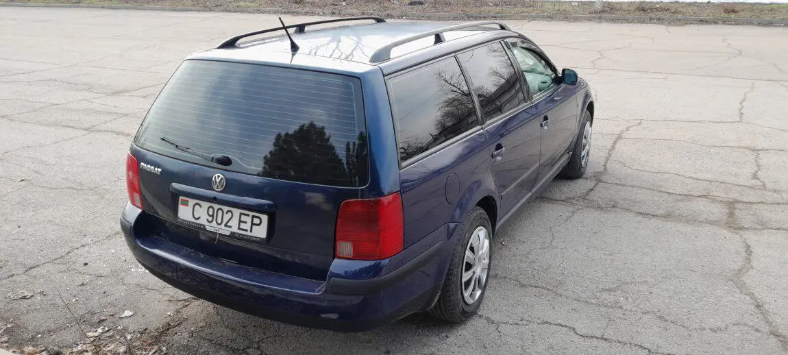 Volkswagen Passat 2000 г. 237 км