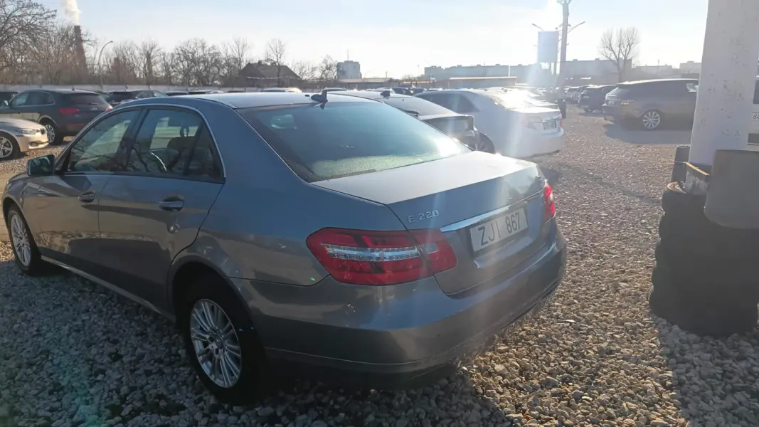 Mercedes-Benz E-Class 2010 г. 310000 км