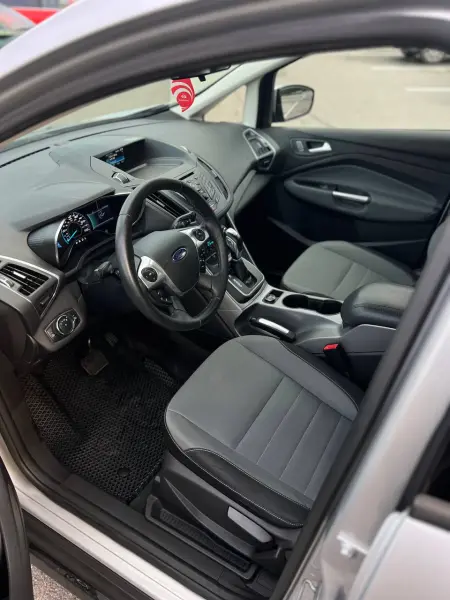 Ford C-Max 2013 г. 104000 км