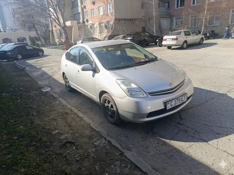 Toyota Prius 2005 г. 193000 км