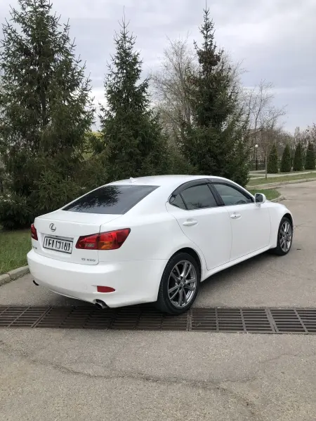 Lexus IS 2008 г. 150000 км