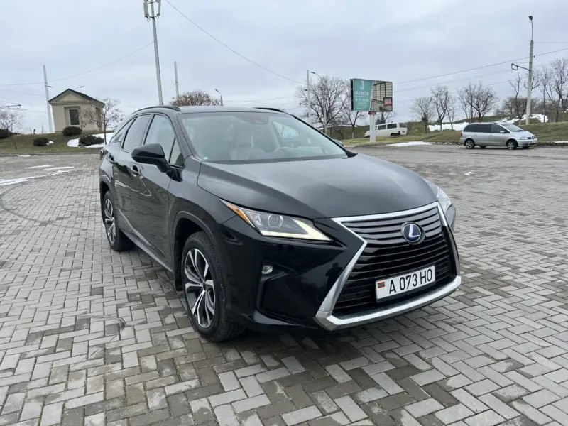Lexus RX 2018 г. 145000 км
