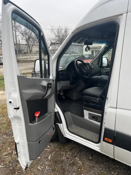 Mercedes-Benz Sprinter 2007 г. 100 км