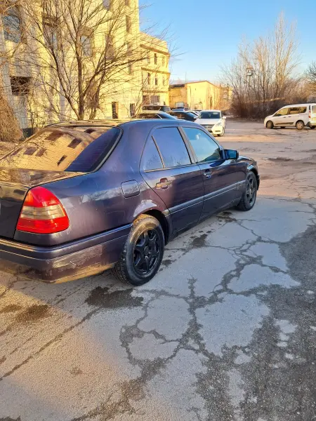 Mercedes-Benz C-Class 1996 г. 400000 км