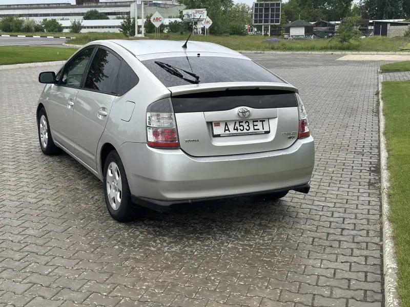 Toyota Prius 2005 г. 300000 км