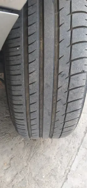 BMW 1 Series 2005 г. 300000 км