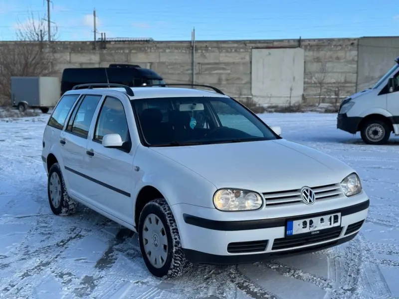 Volkswagen Golf 2005 г. 219 км