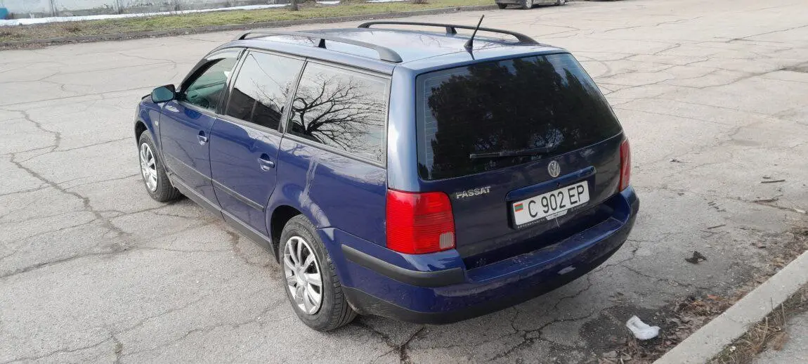 Volkswagen Passat 2000 г. 237 км