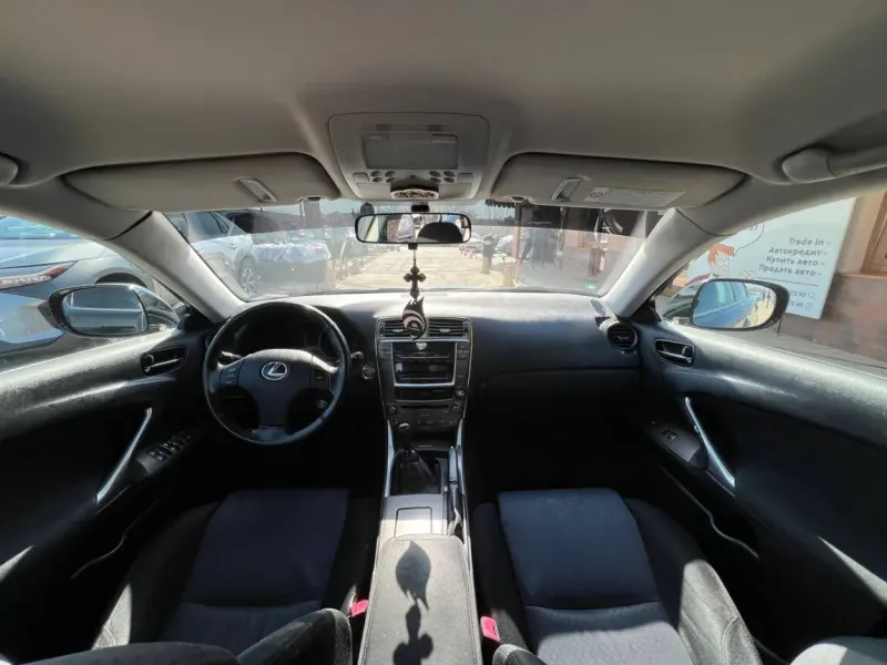 Lexus IS 2008 г. 216000 км