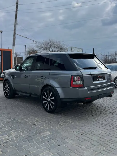 Land Rover Range Rover Sport 2011 г. 187000 км