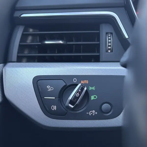 Audi A4 2016 г. 212000 км