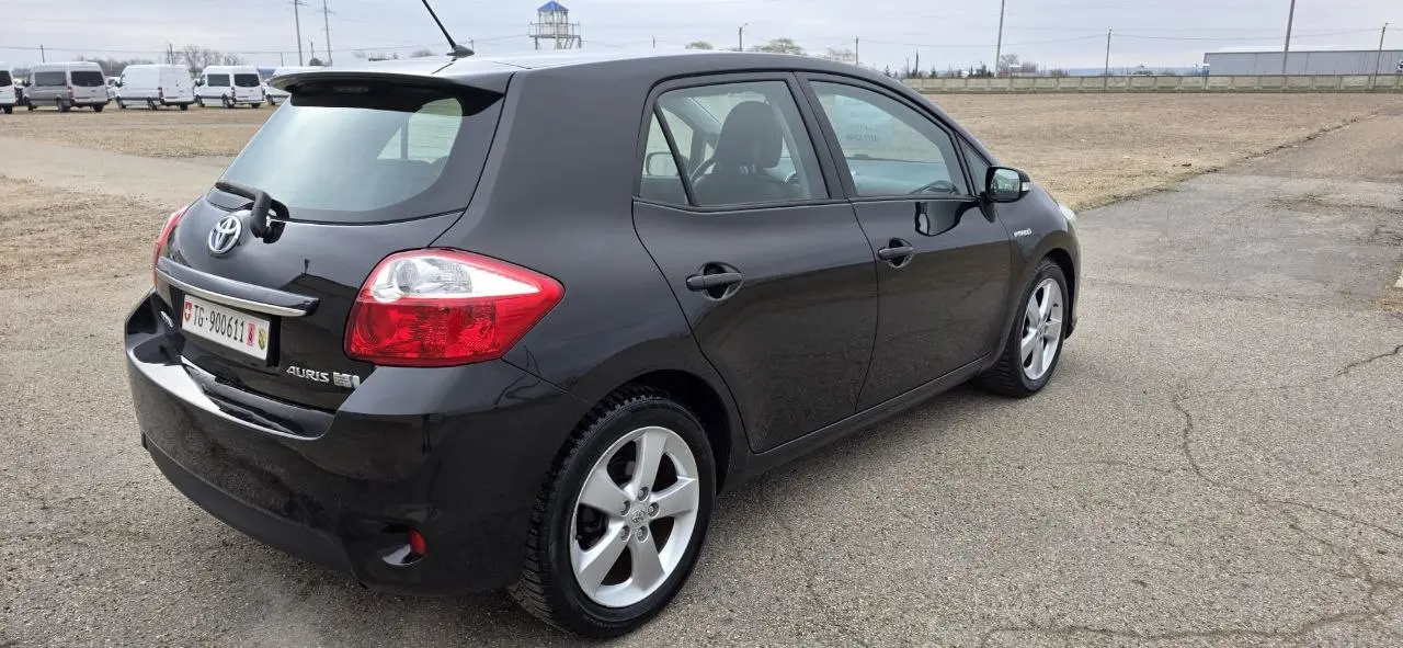 Toyota Auris 2011 г. 156000 км