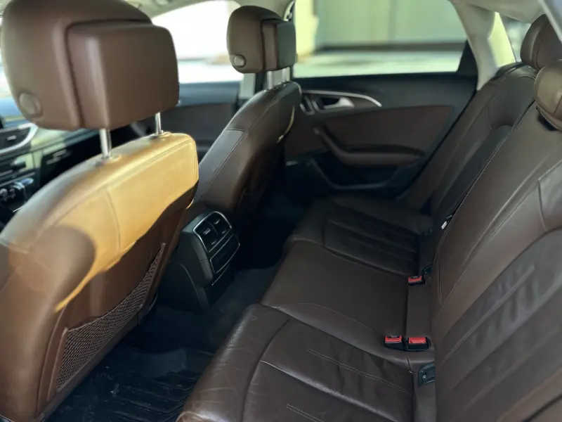 Audi A6 2015 г. 260000 км