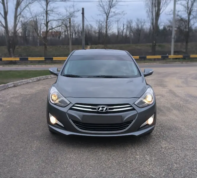 Hyundai Sonata 2013 г. 159000 км